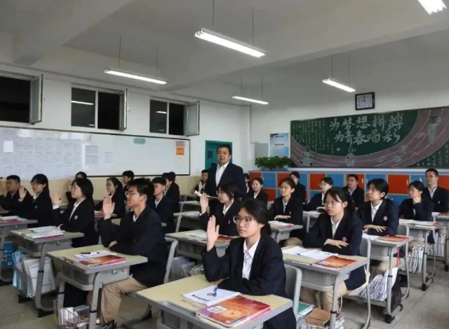 标签化问题校园树立完善的动态流动机制实施学期归纳评估